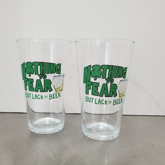 ST PATRICK'S DAY 16oz GLASS IRISH SHAMROCK Nothing - Picture 1 of 6